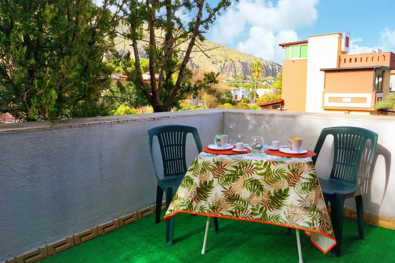 Casa Vacanze Sol Calante Mondello Villa Palermo Italy
